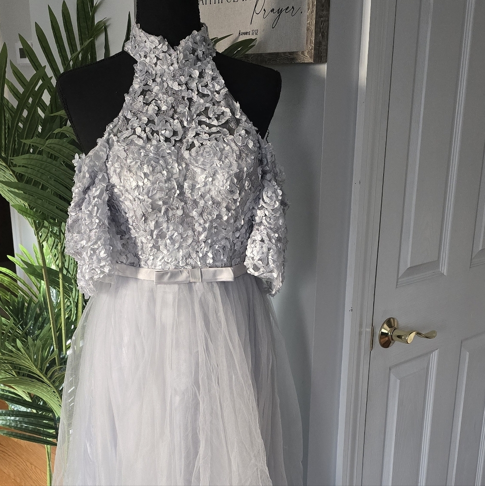 Elegant Gray Women's Dress